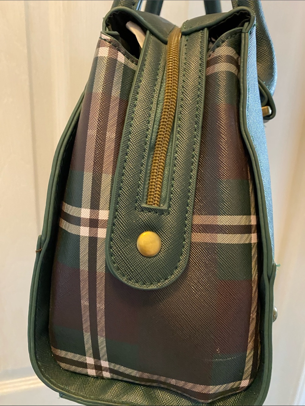 Warner Bros. Slytherin Dark Green Satchel with Gold Crest - Picture 4 of 7